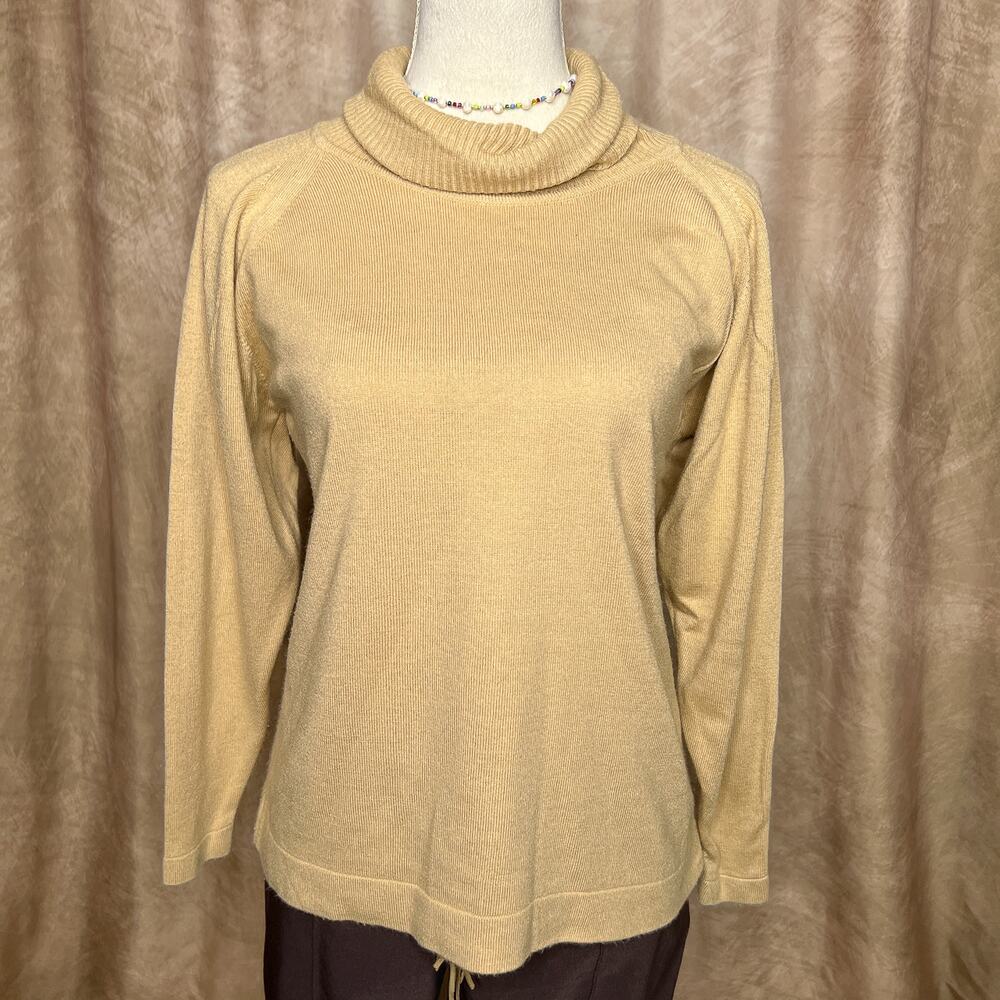 Vintage 60s by Darlene Turtleneck Sweater Tan Lightweight Retro Knit Classic Mod - Picture 4 of 10